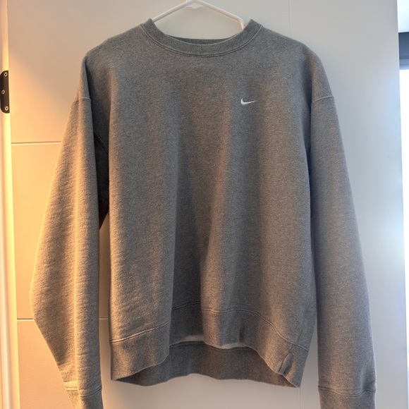Nike Tops - Nike Women's Gray Crewneck Sweatshirt